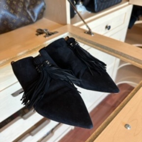 CHRISTIAN LOUBOUTIN SIZE 38.5 SPIKE ACCENTS SUEDE BLACK FLATS - Picture 2 of 5